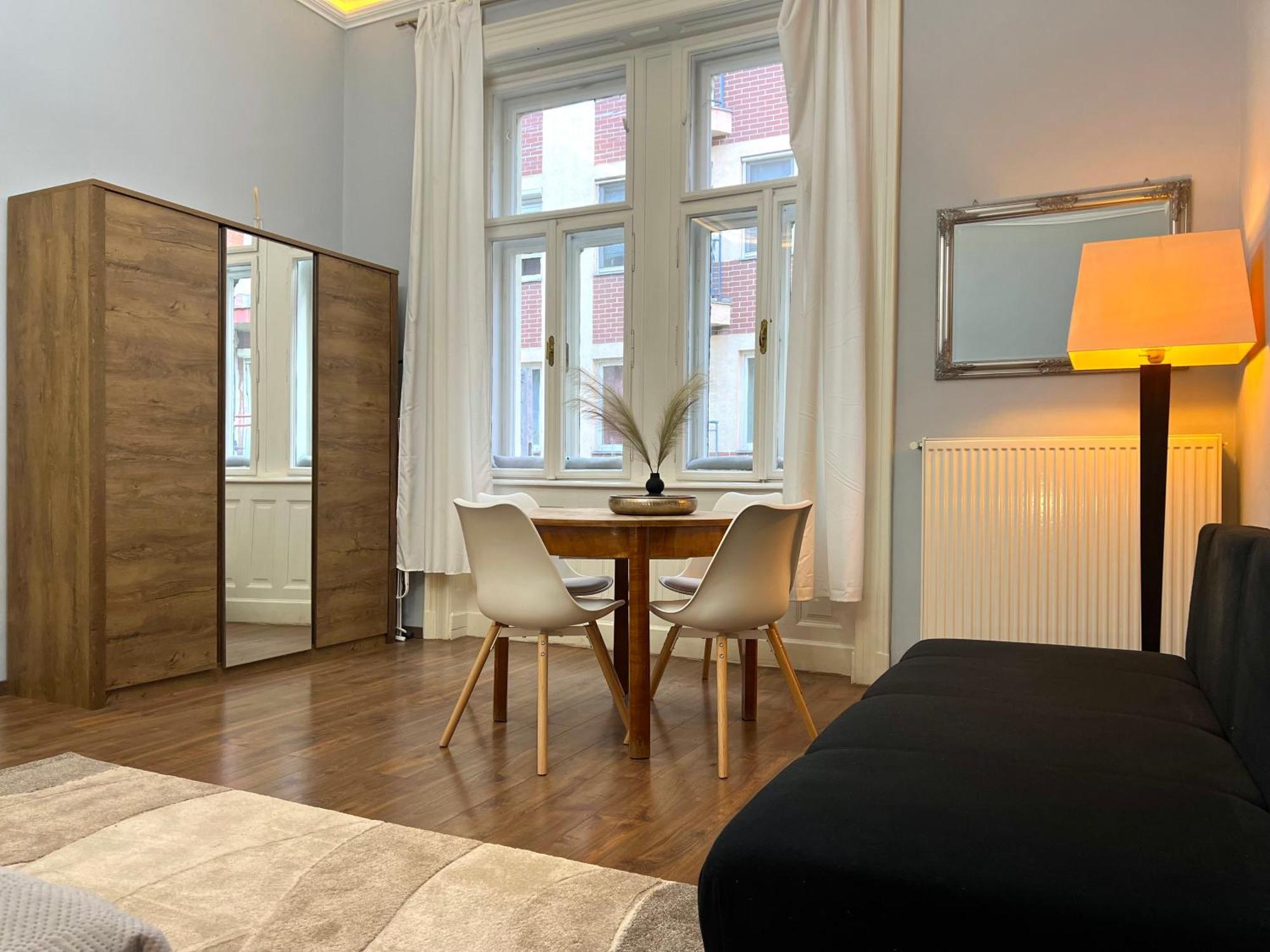 V6 Apartment By Small Home 부다페스트 외부 사진